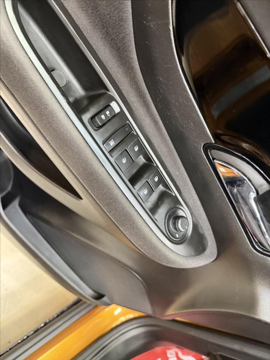 2017 Opel MOKKA - 17