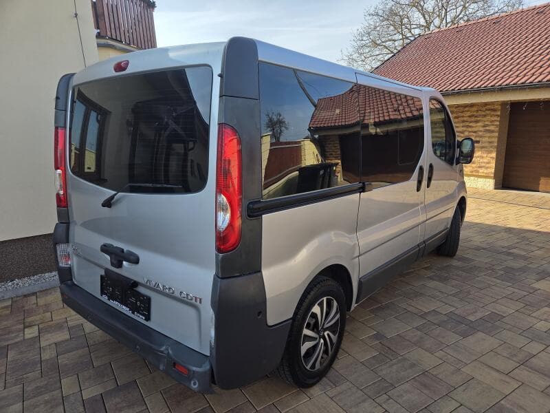 2011 Opel VIVARO - 8