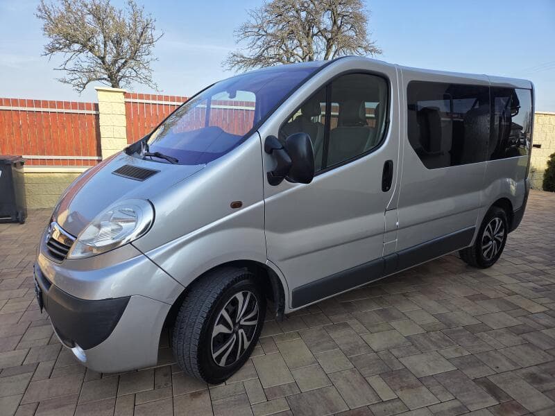 2011 Opel VIVARO