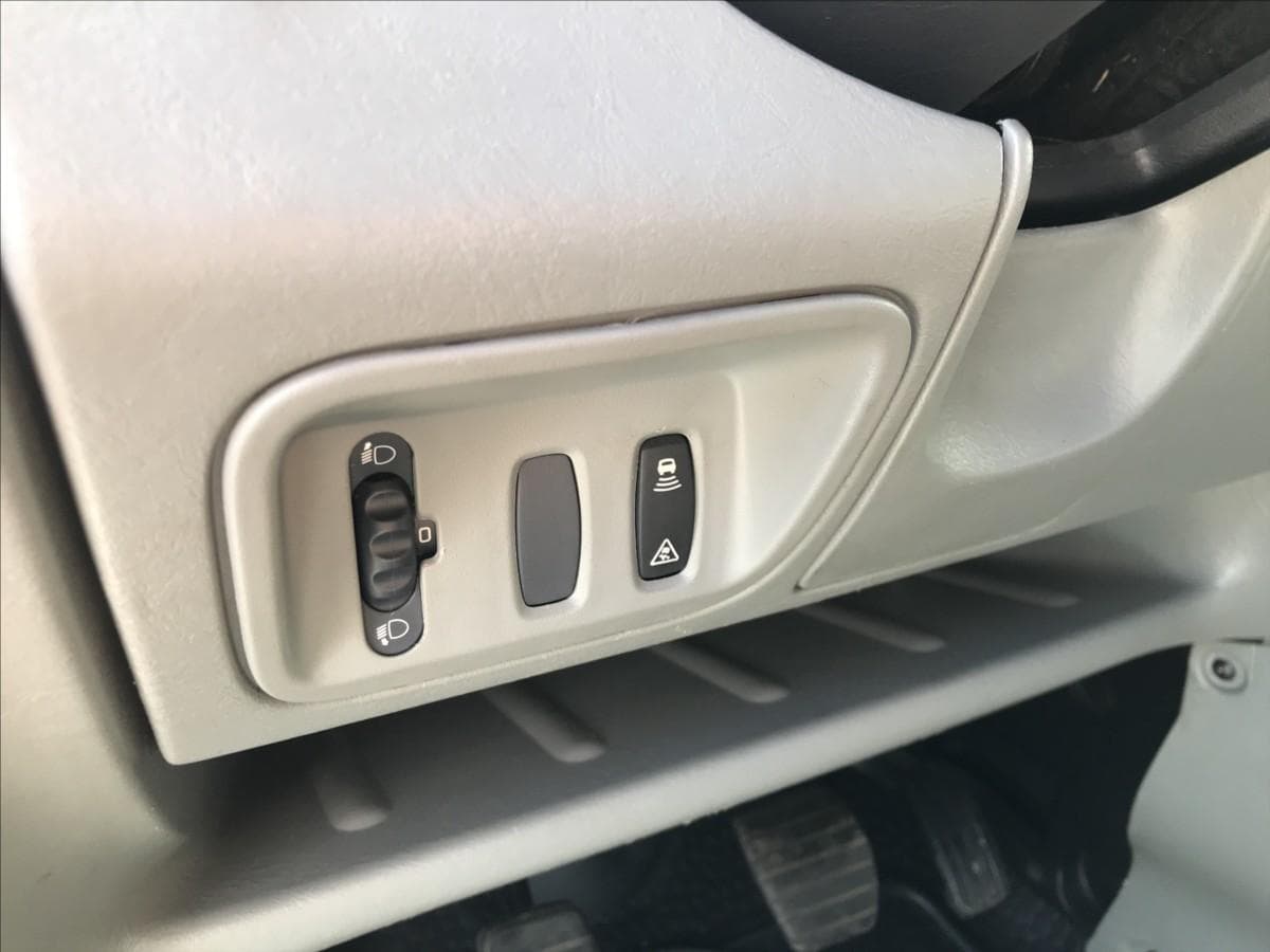 2011 Opel VIVARO - 16