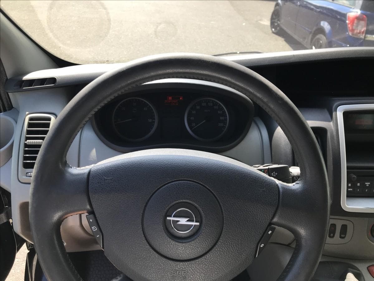 2011 Opel VIVARO - 9