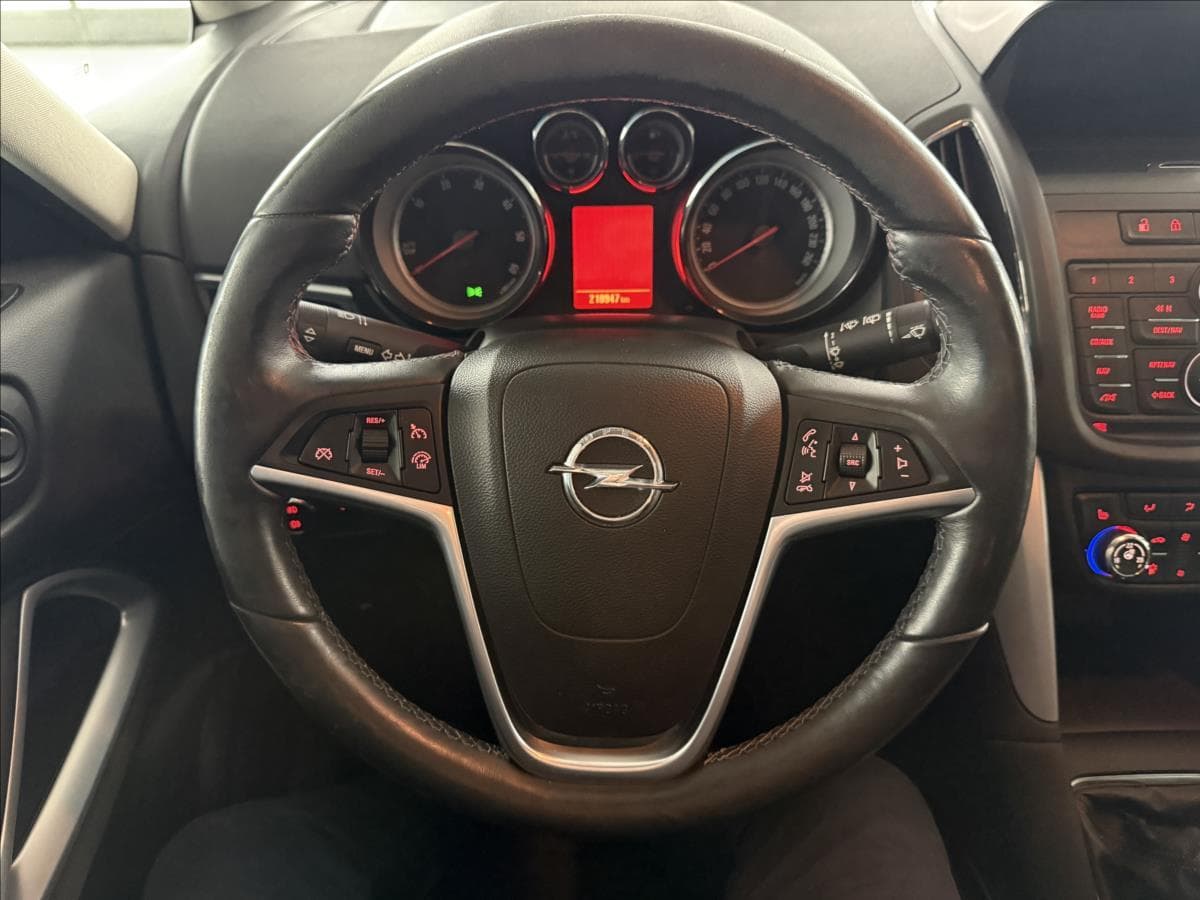 2014 Opel ZAFIRA - 14