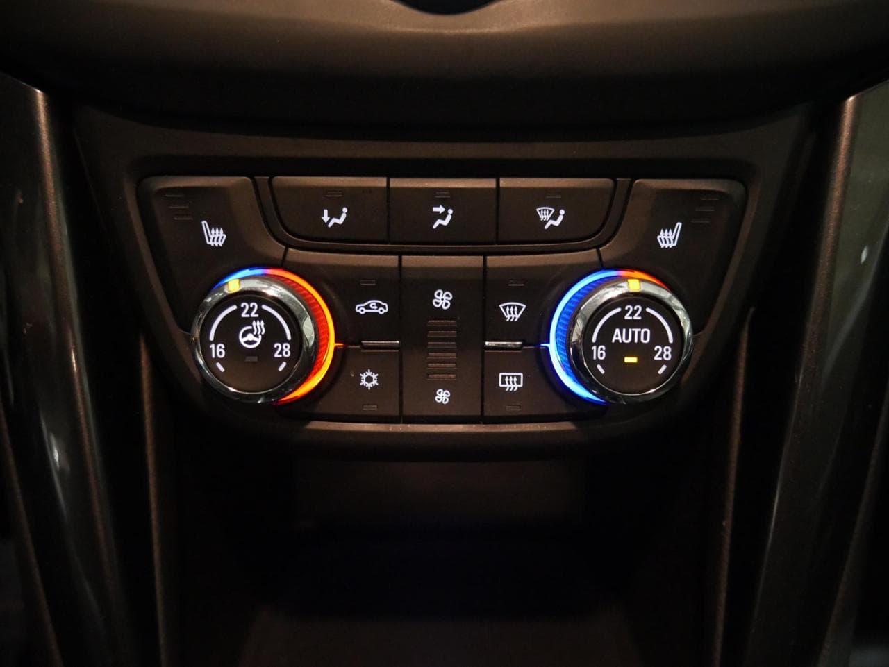 2018 Opel ZAFIRA - 16