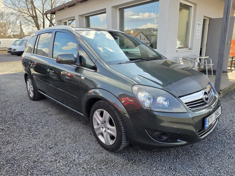 Opel Zafira 1.7 DTI 7 míst 6ti TZ navi MPV