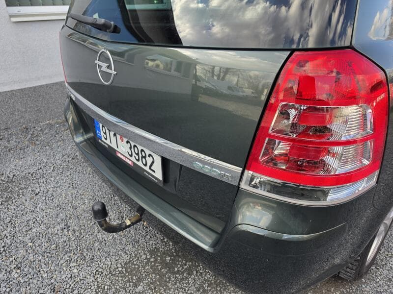 2010 Opel ZAFIRA - 8