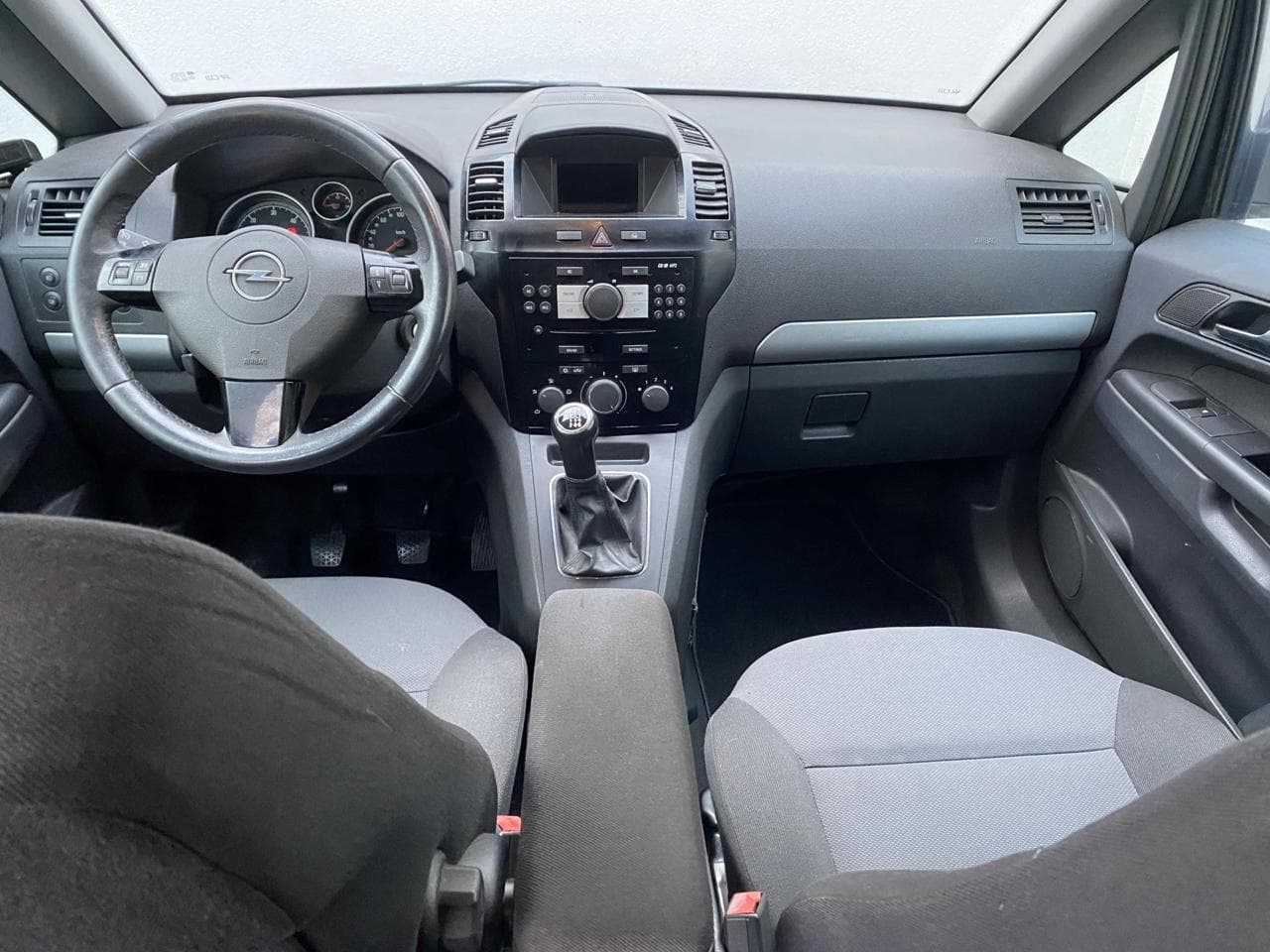 2010 Opel ZAFIRA - 8