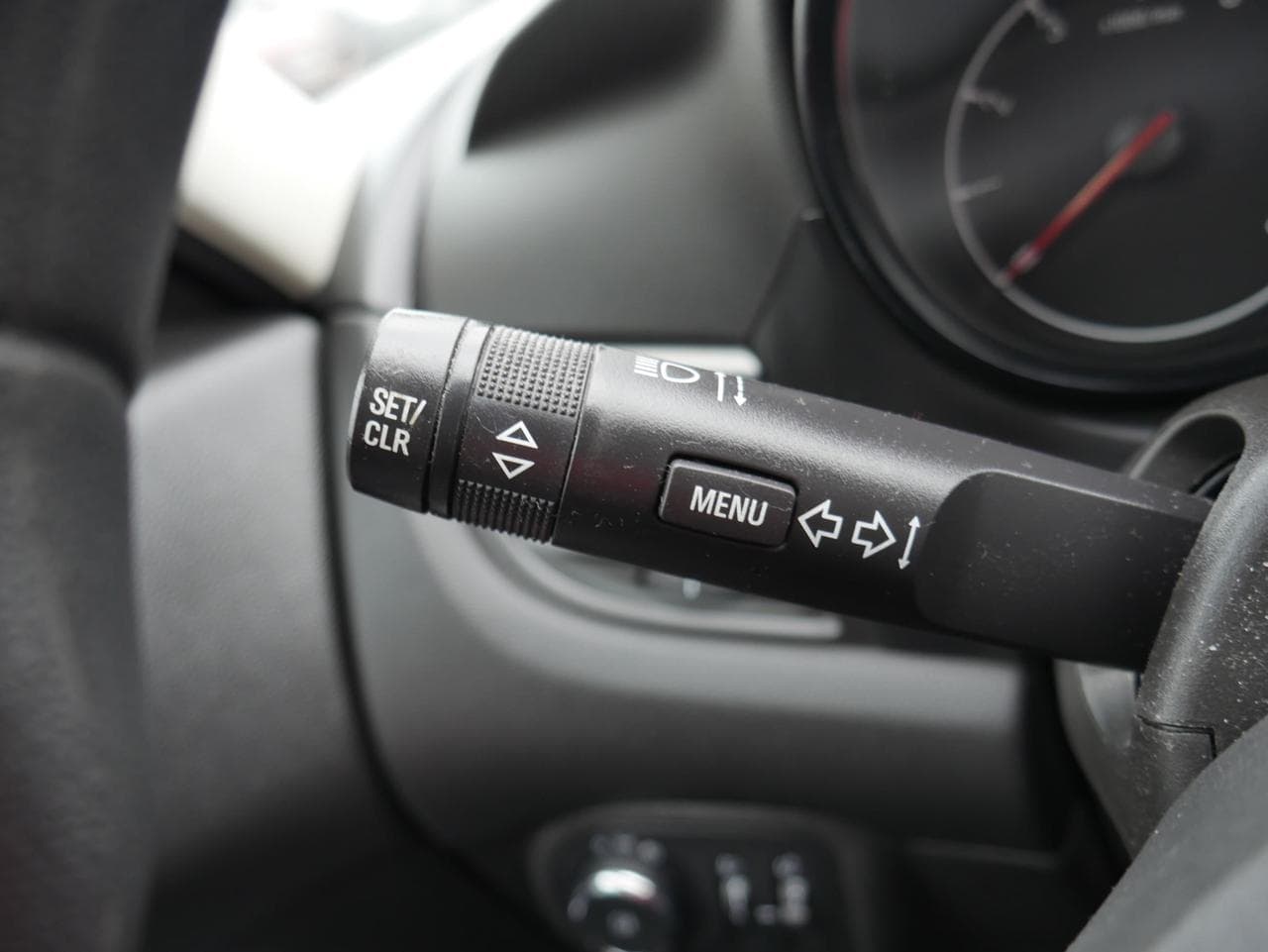2017 Opel ZAFIRA - 16