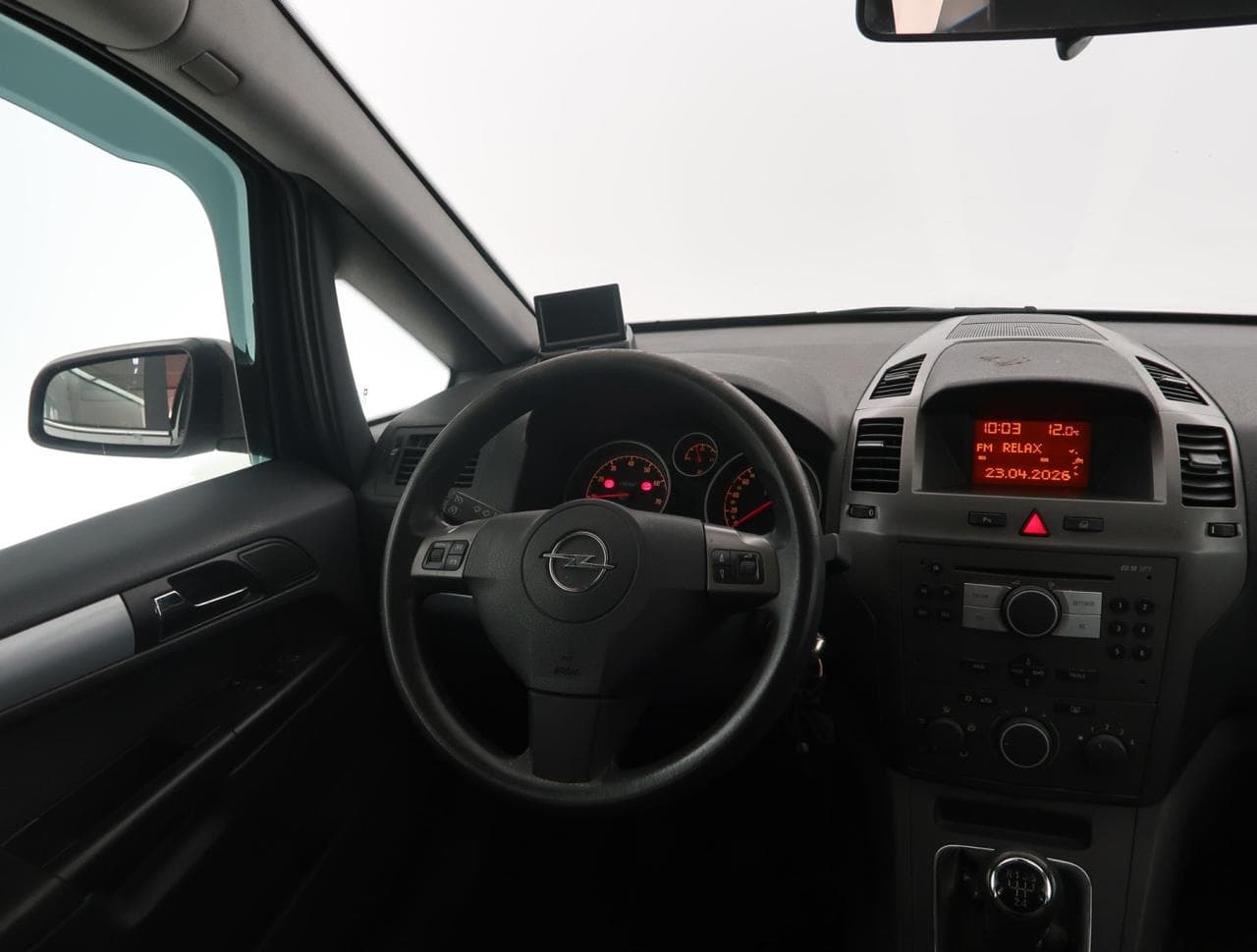 2005 Opel ZAFIRA - 11