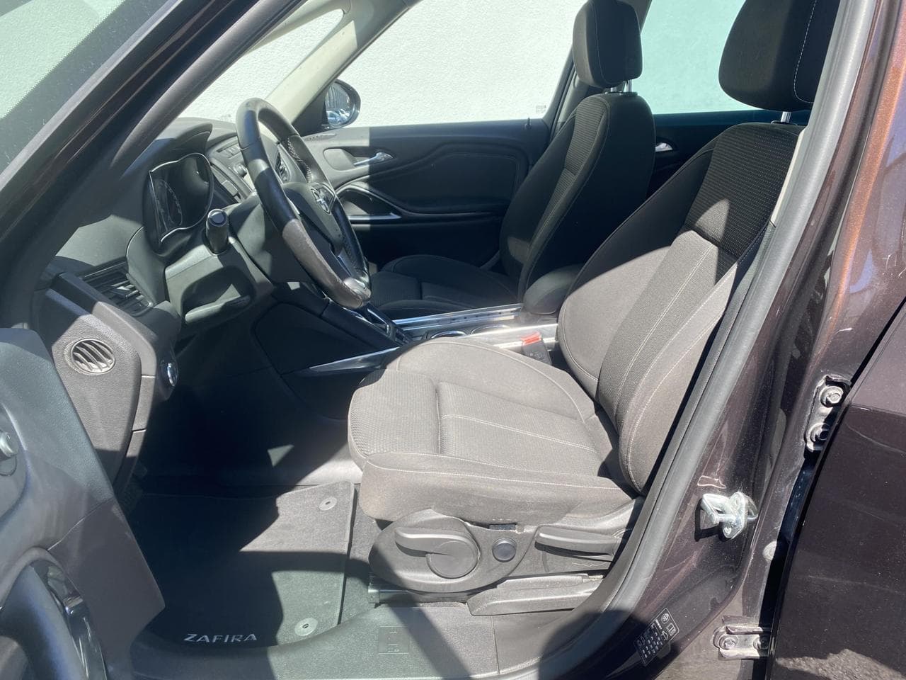 2017 Opel ZAFIRA - 11