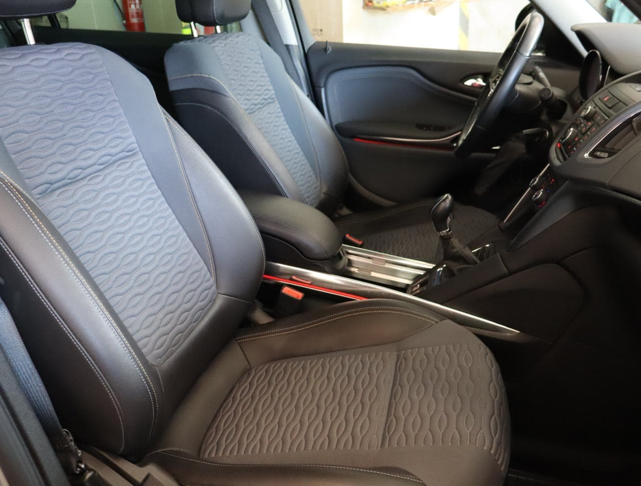 2015 Opel ZAFIRA - 12