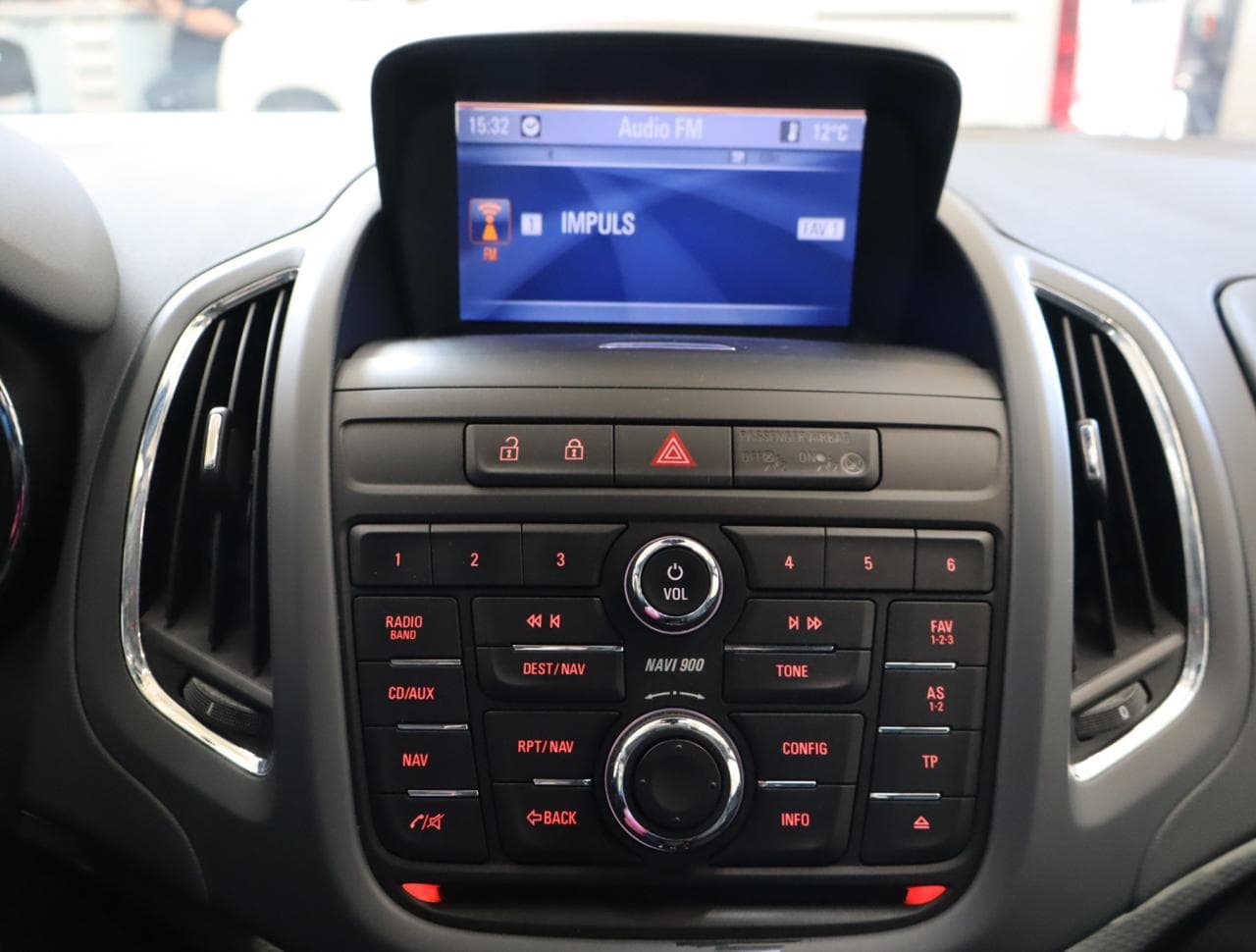 2015 Opel ZAFIRA - 18