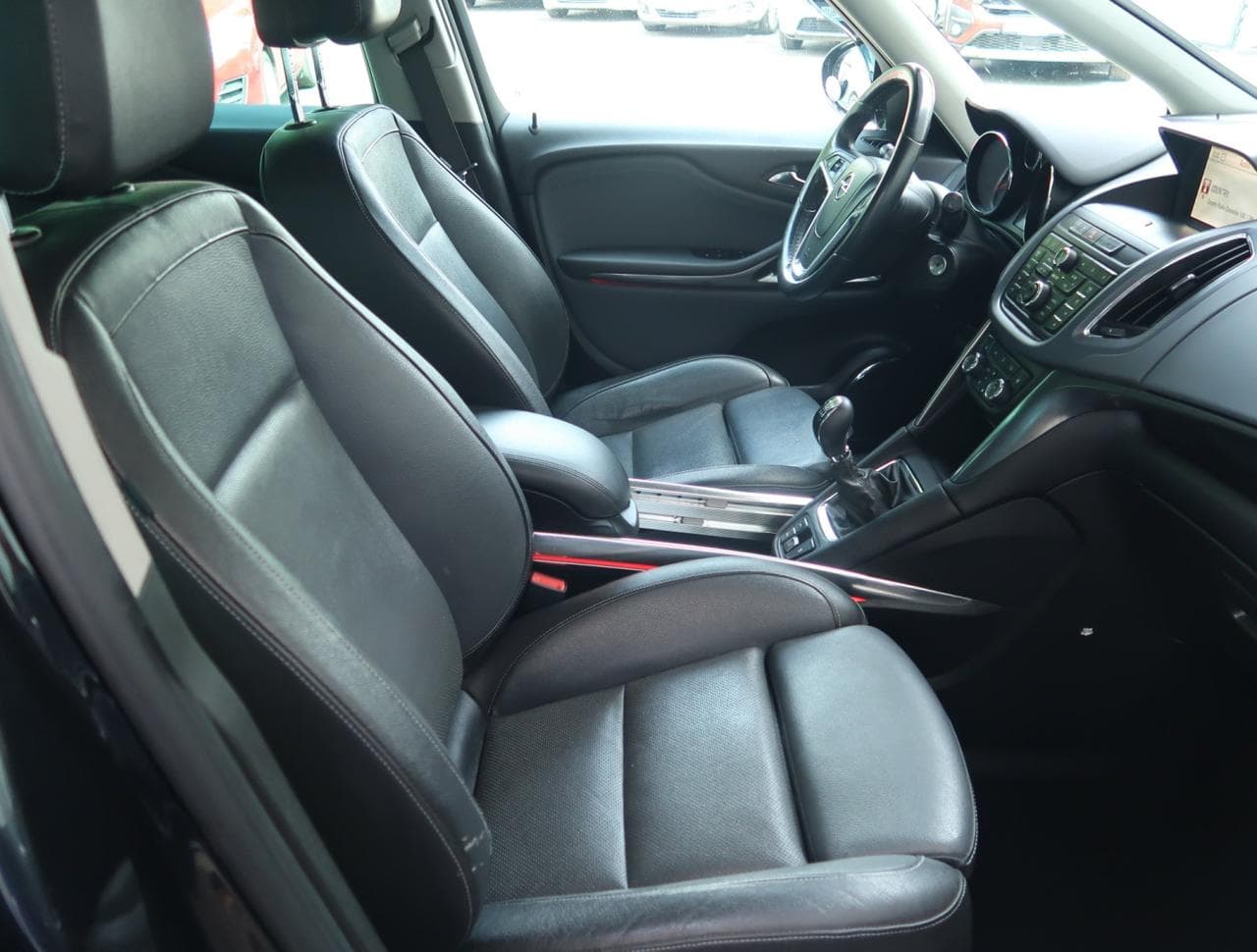 2013 Opel ZAFIRA - 16