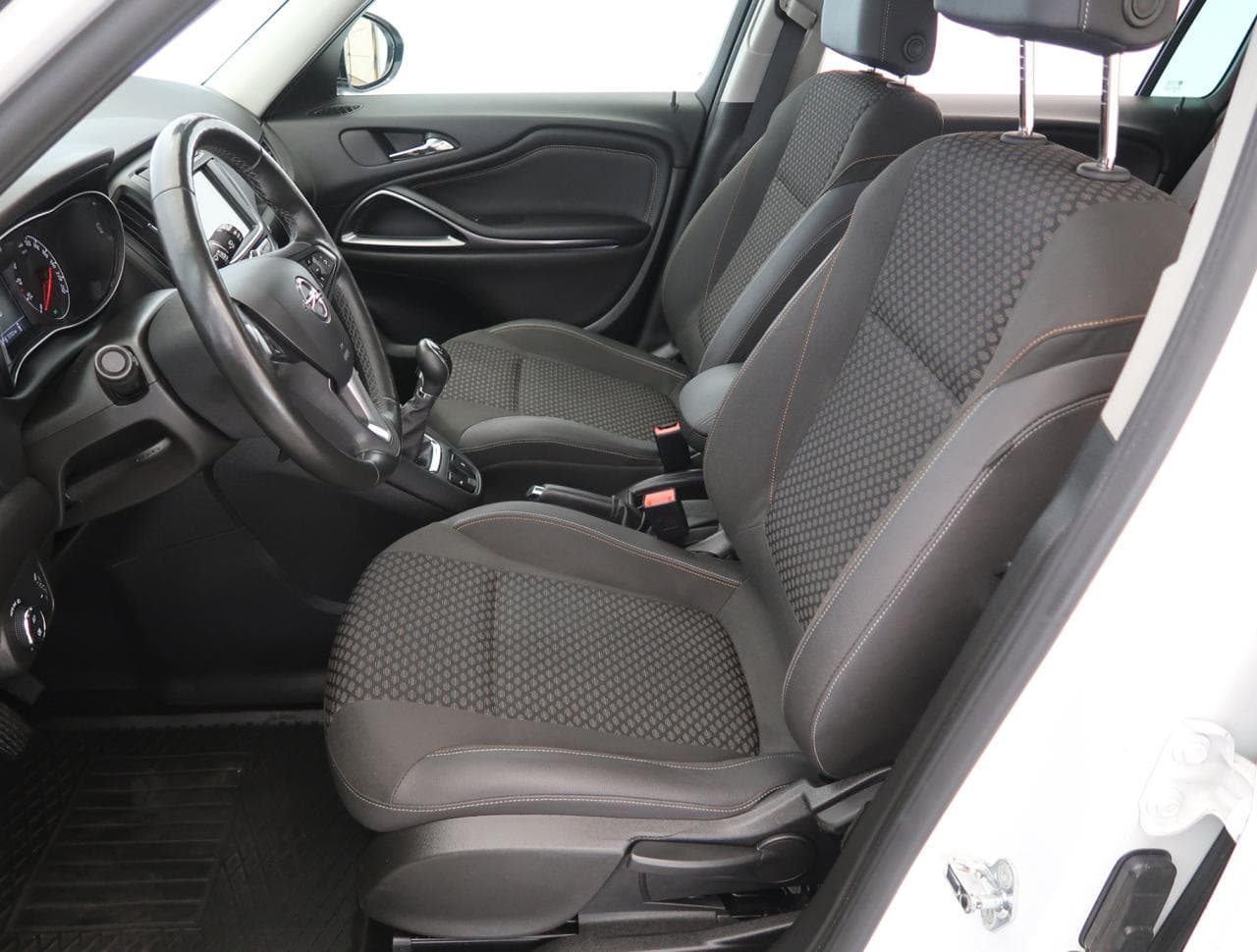2017 Opel ZAFIRA - 16