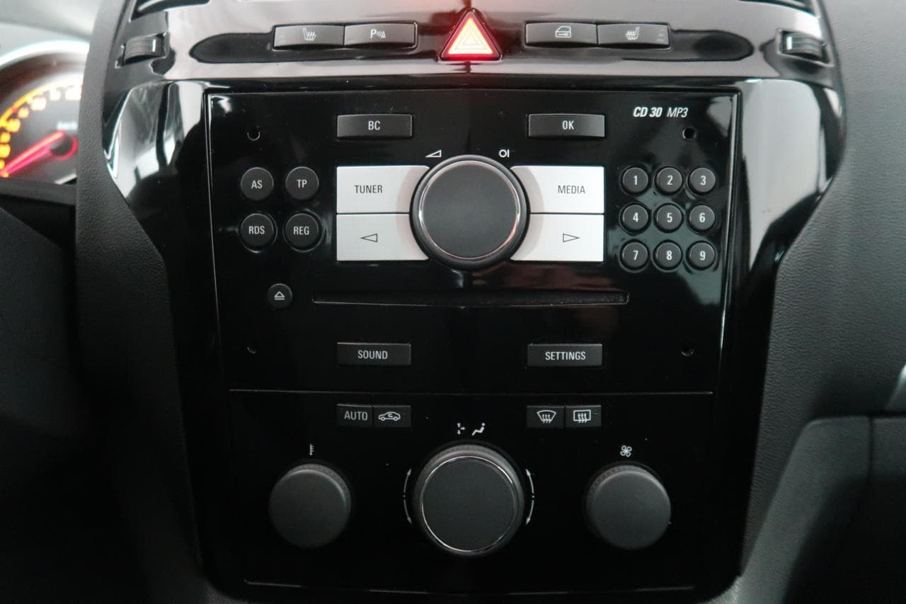 2013 Opel ZAFIRA - 18