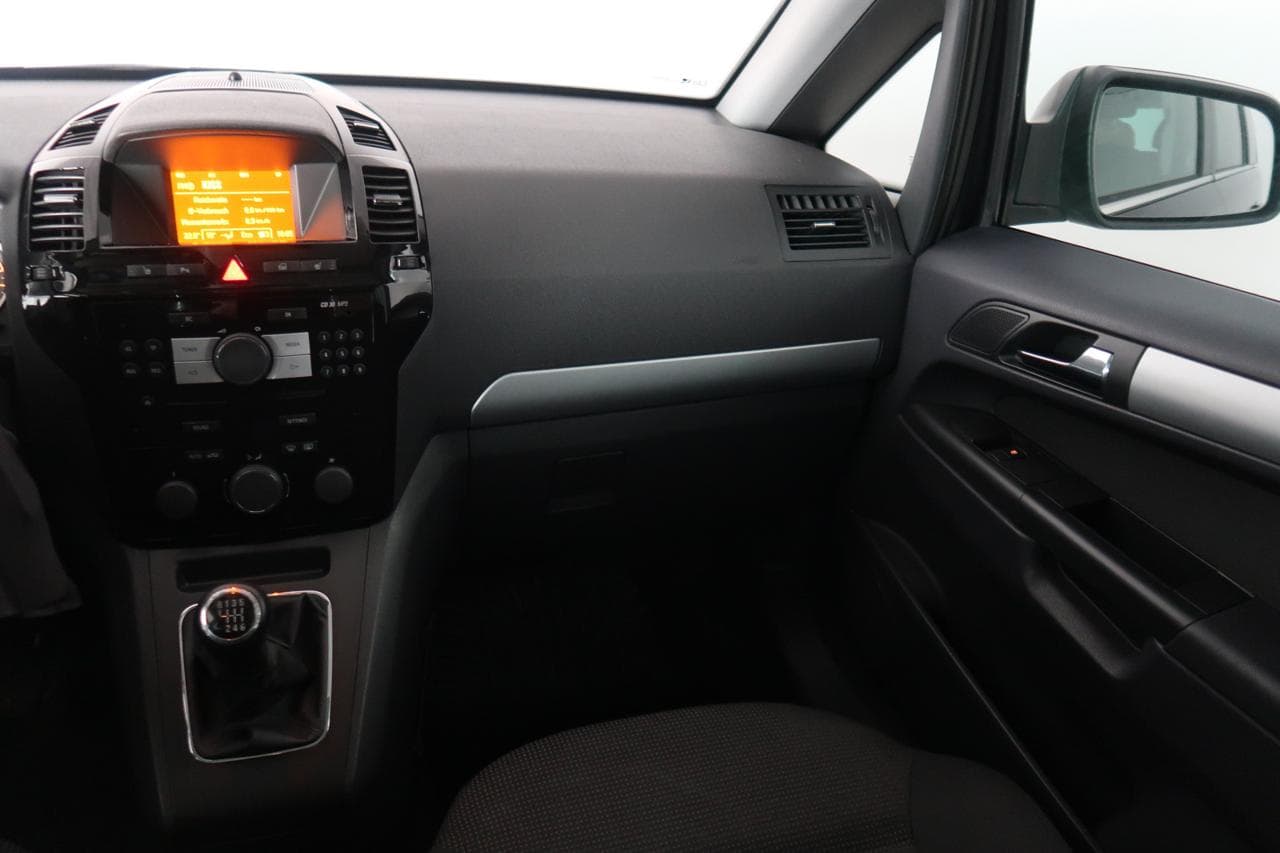 2013 Opel ZAFIRA - 11