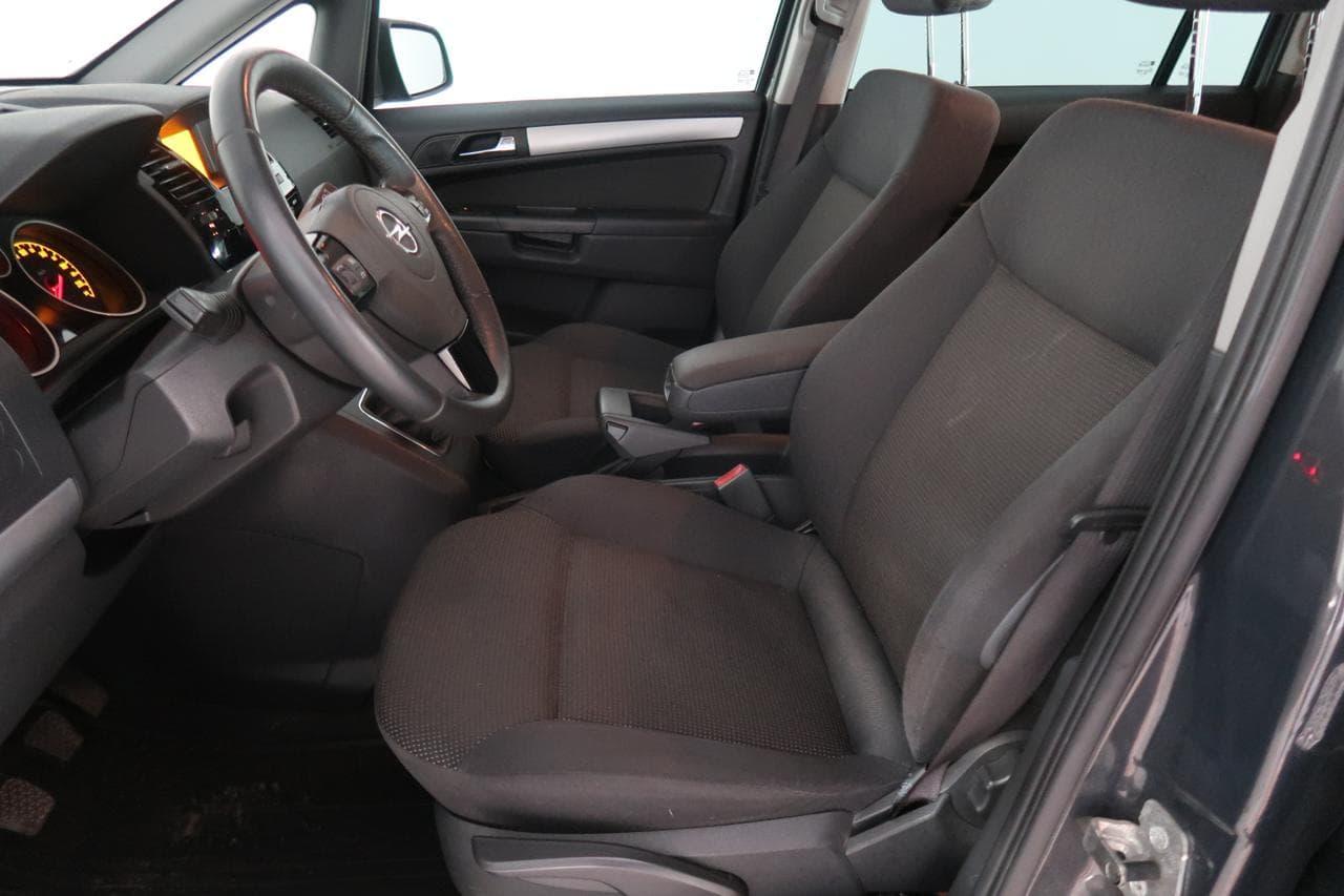 2013 Opel ZAFIRA - 16