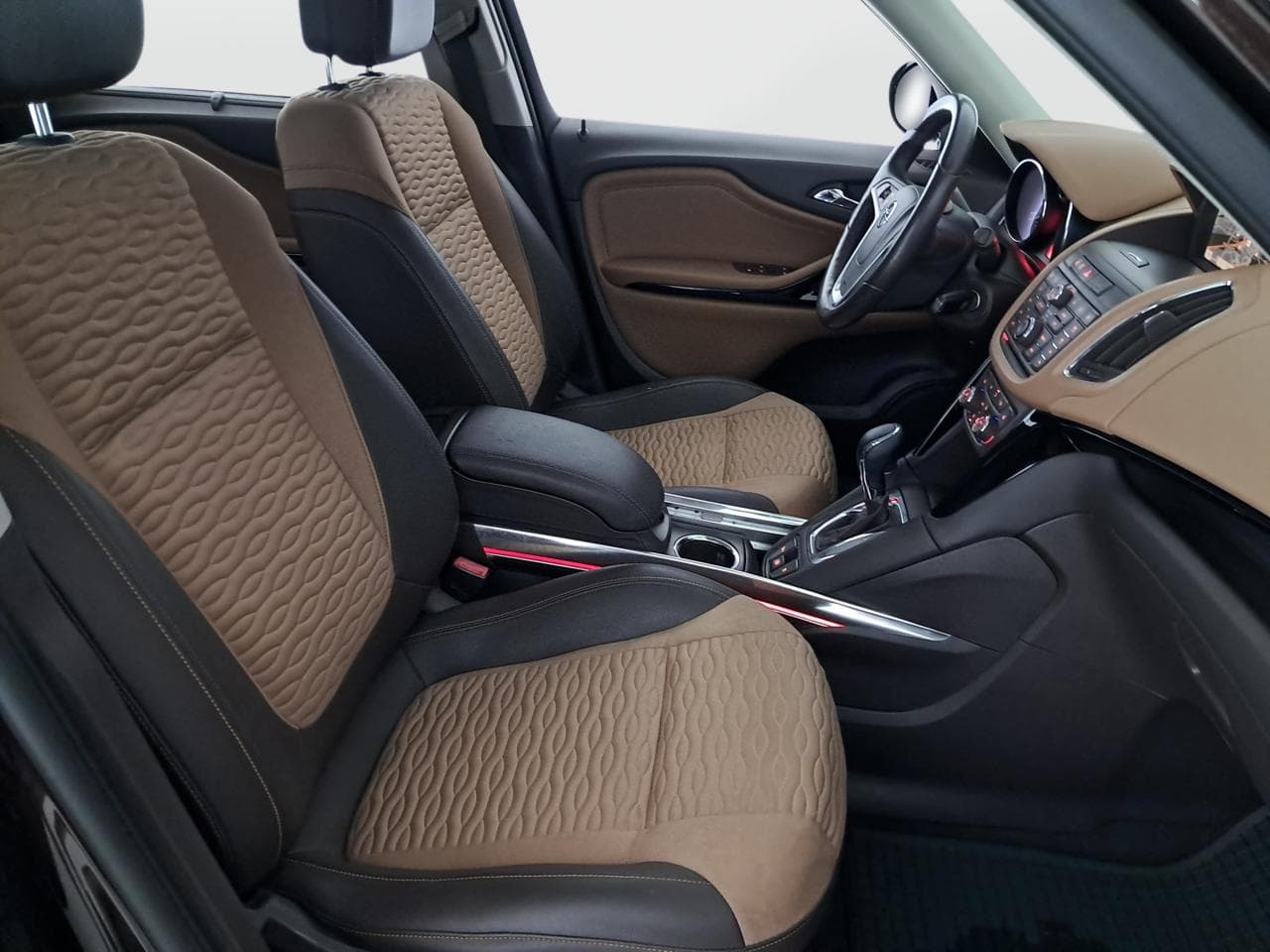 2015 Opel ZAFIRA - 12