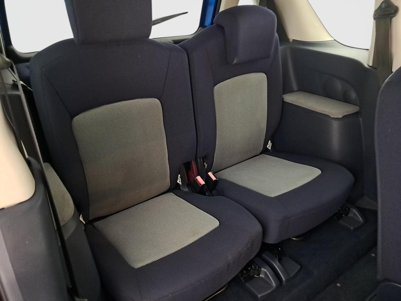 2005 Peugeot 1007 - 13