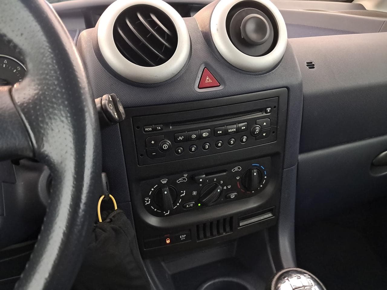 2005 Peugeot 1007 - 17