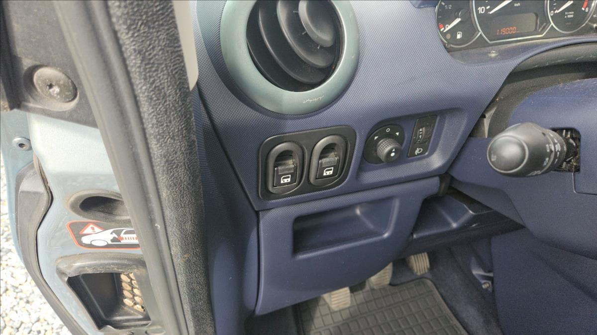2005 Peugeot 1007 - 13