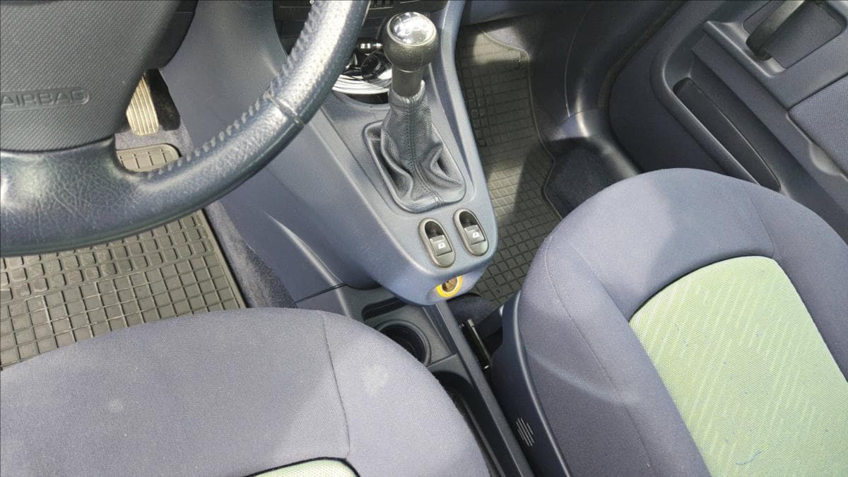 2005 Peugeot 1007 - 14