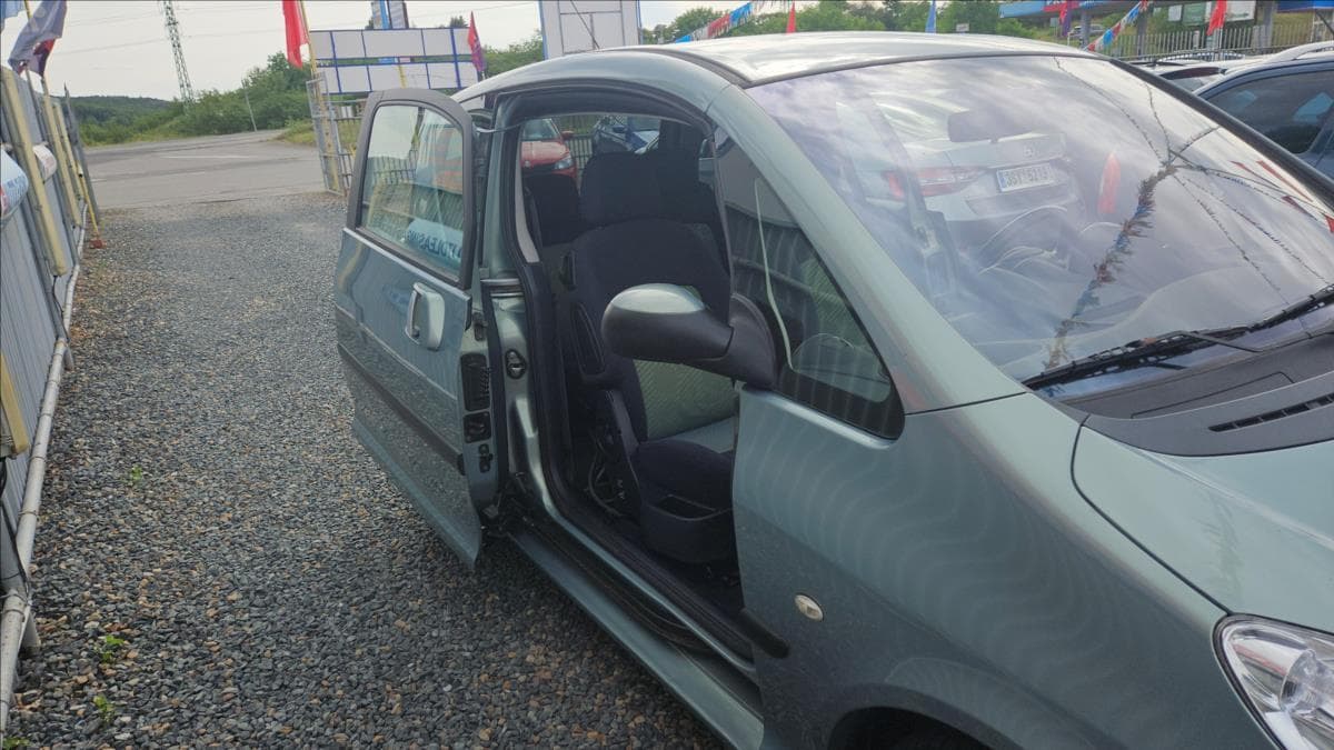 2005 Peugeot 1007 - 16