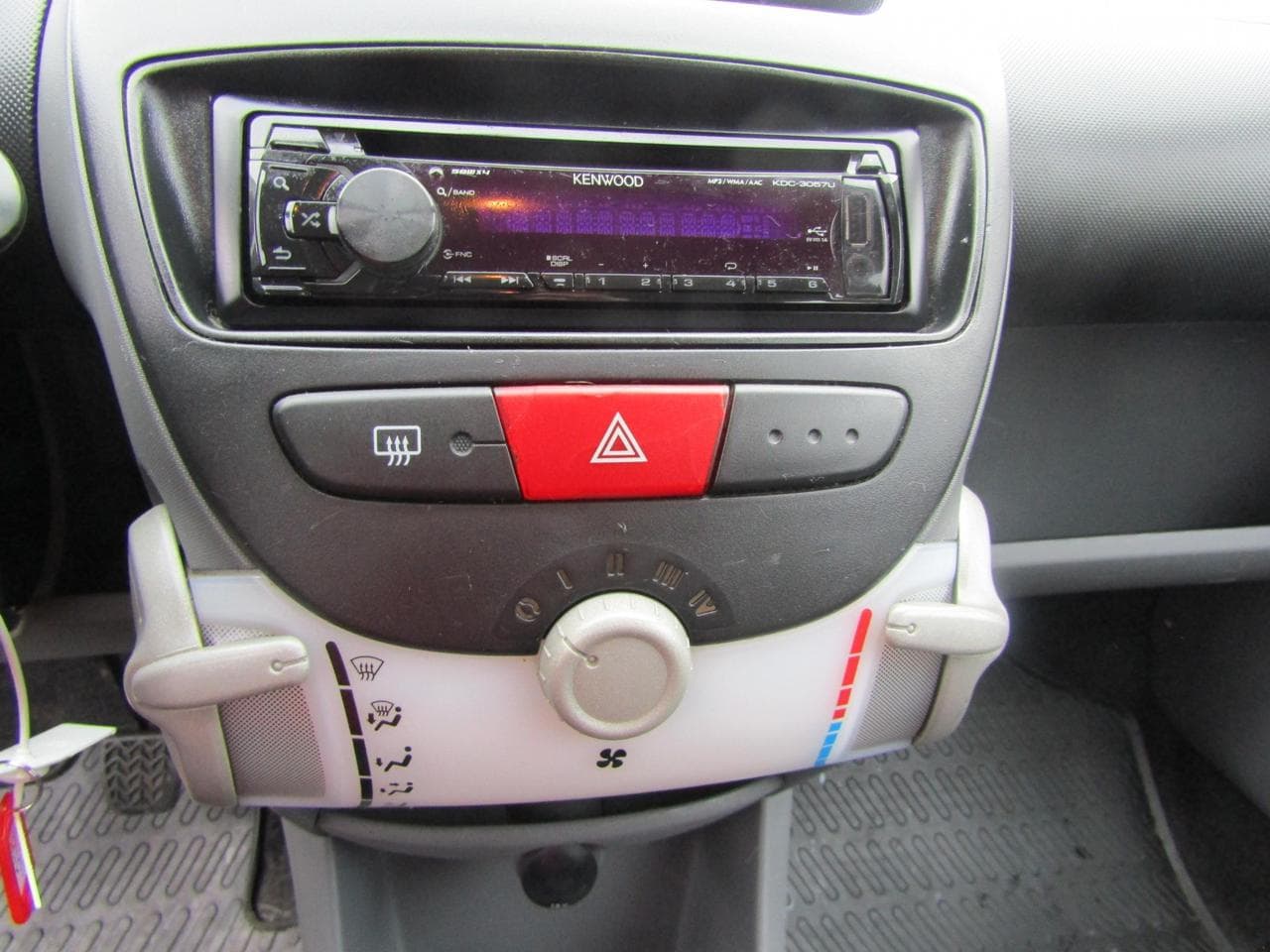 2007 Peugeot 107 - 12