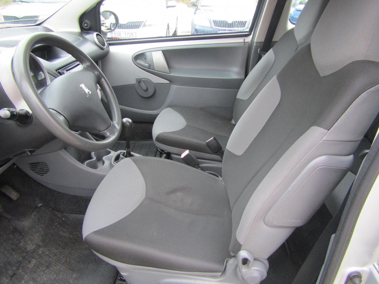 2007 Peugeot 107 - 10