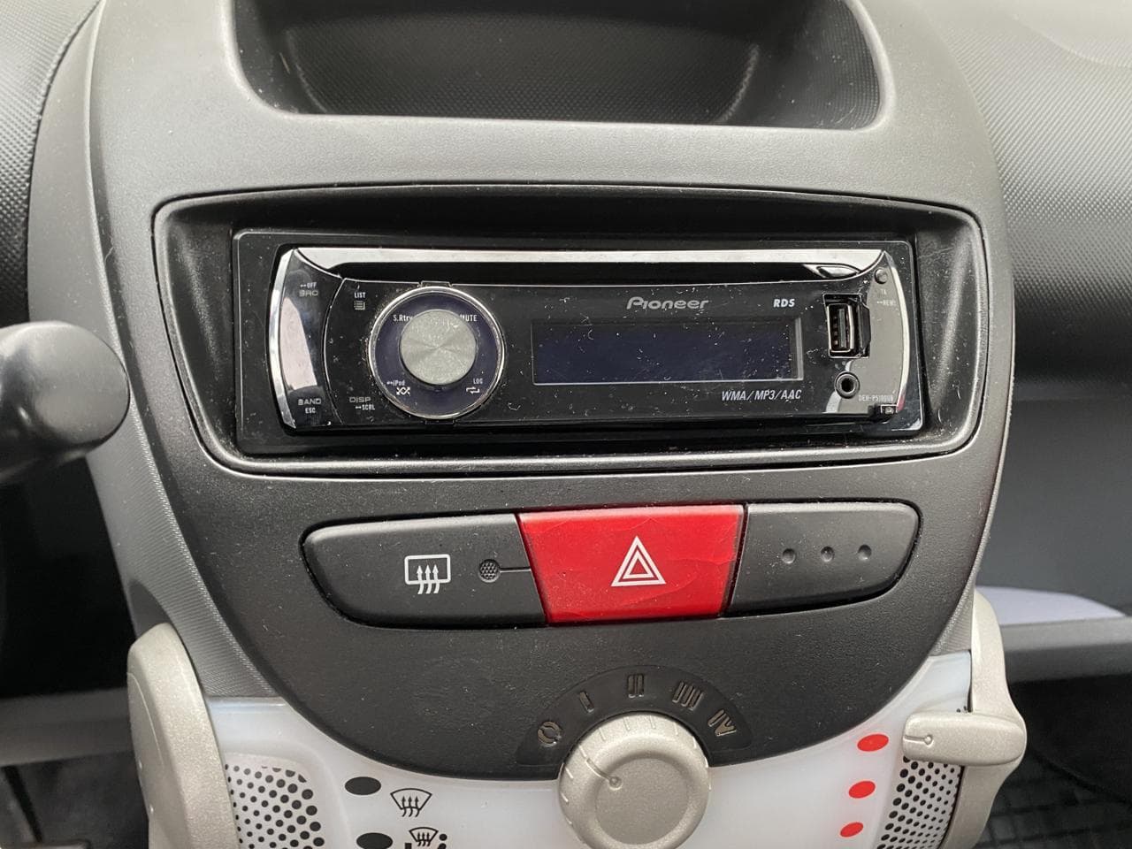 2008 Peugeot 107 - 12
