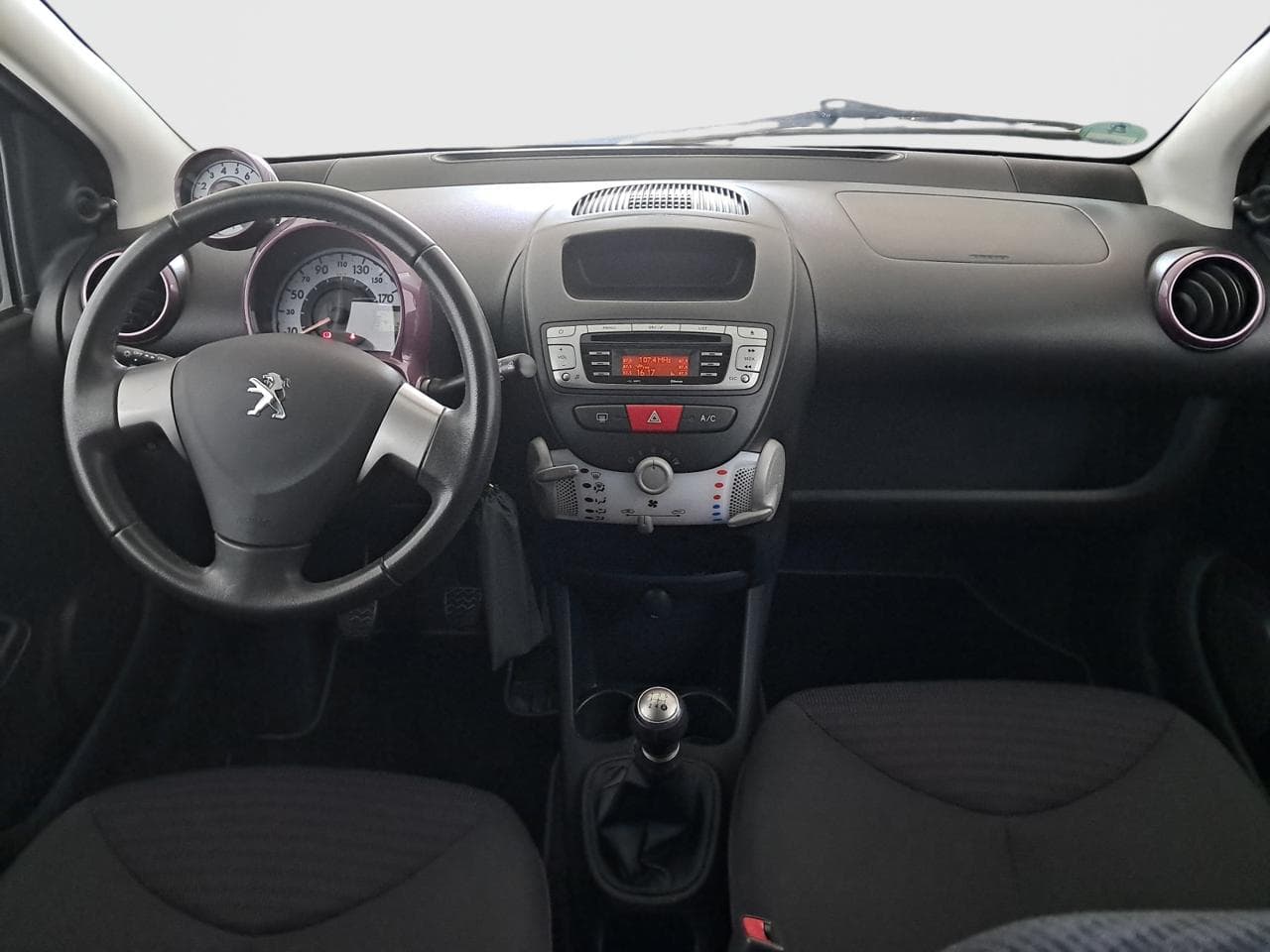 2014 Peugeot 107 - 18