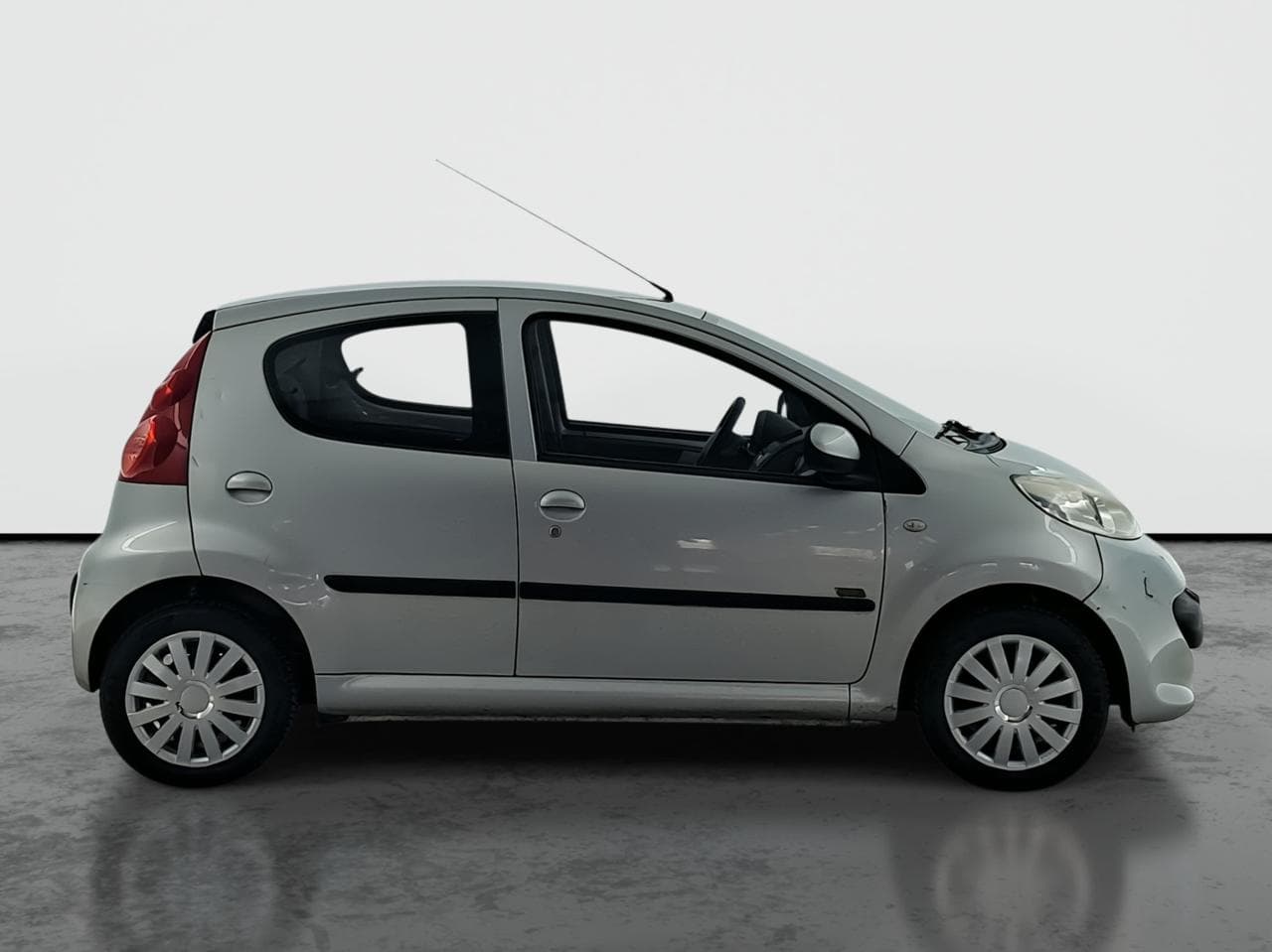 2007 Peugeot 107 - 12