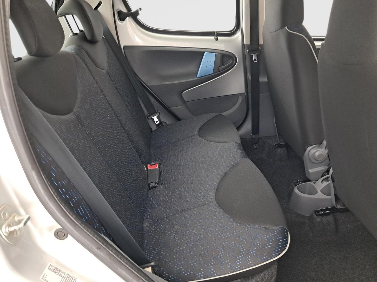 2011 Peugeot 107 - 13