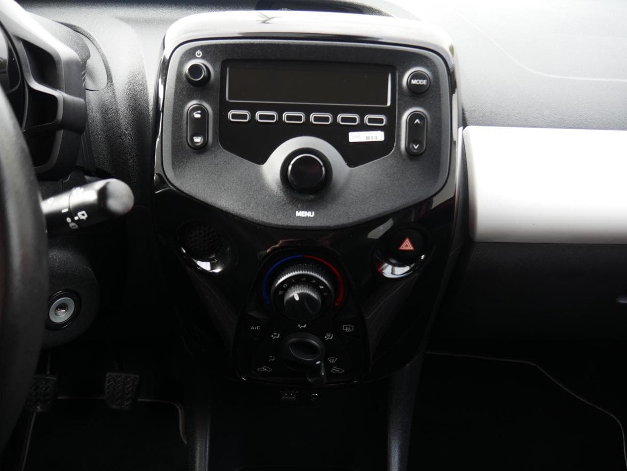2018 Peugeot 108 - 11