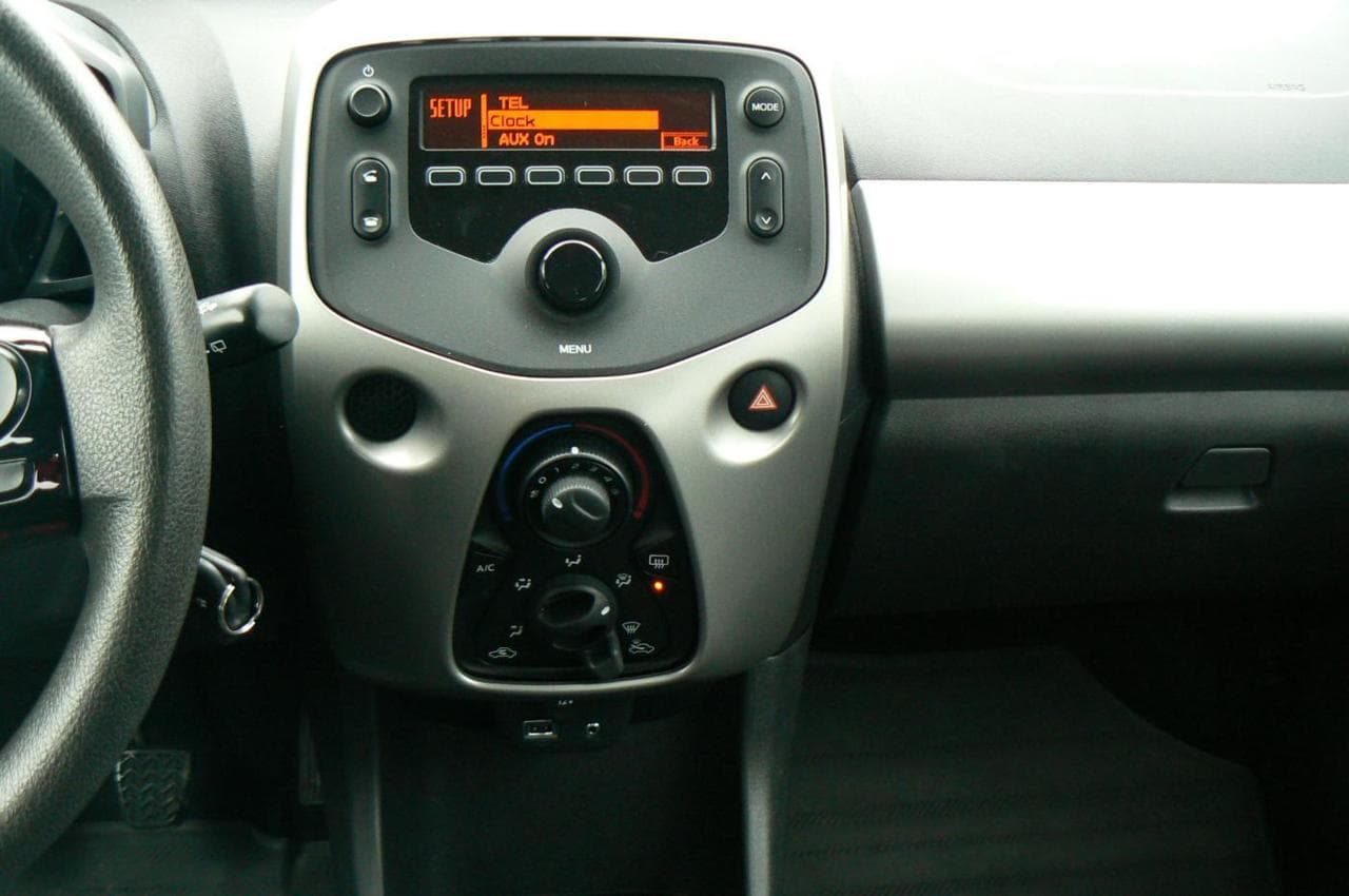 2016 Peugeot 108 - 12