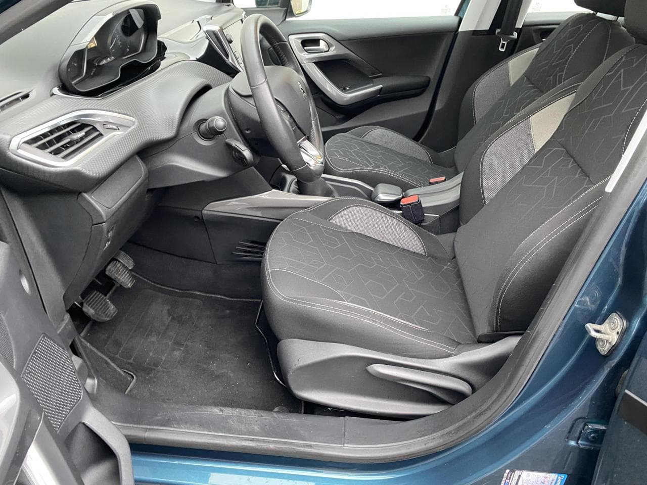 2018 Peugeot 2008 - 9