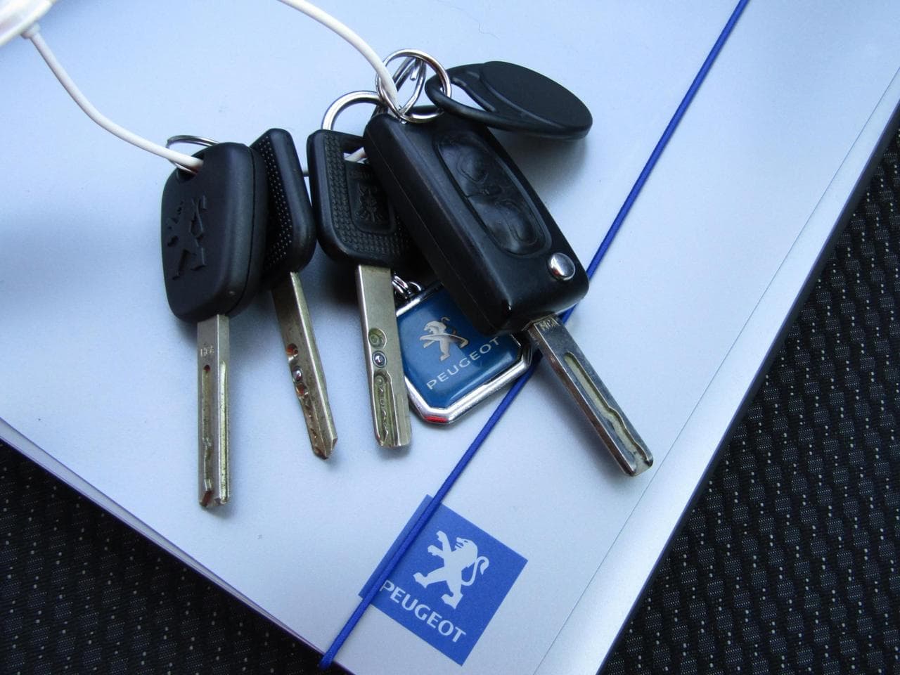 2010 Peugeot 207 - 14