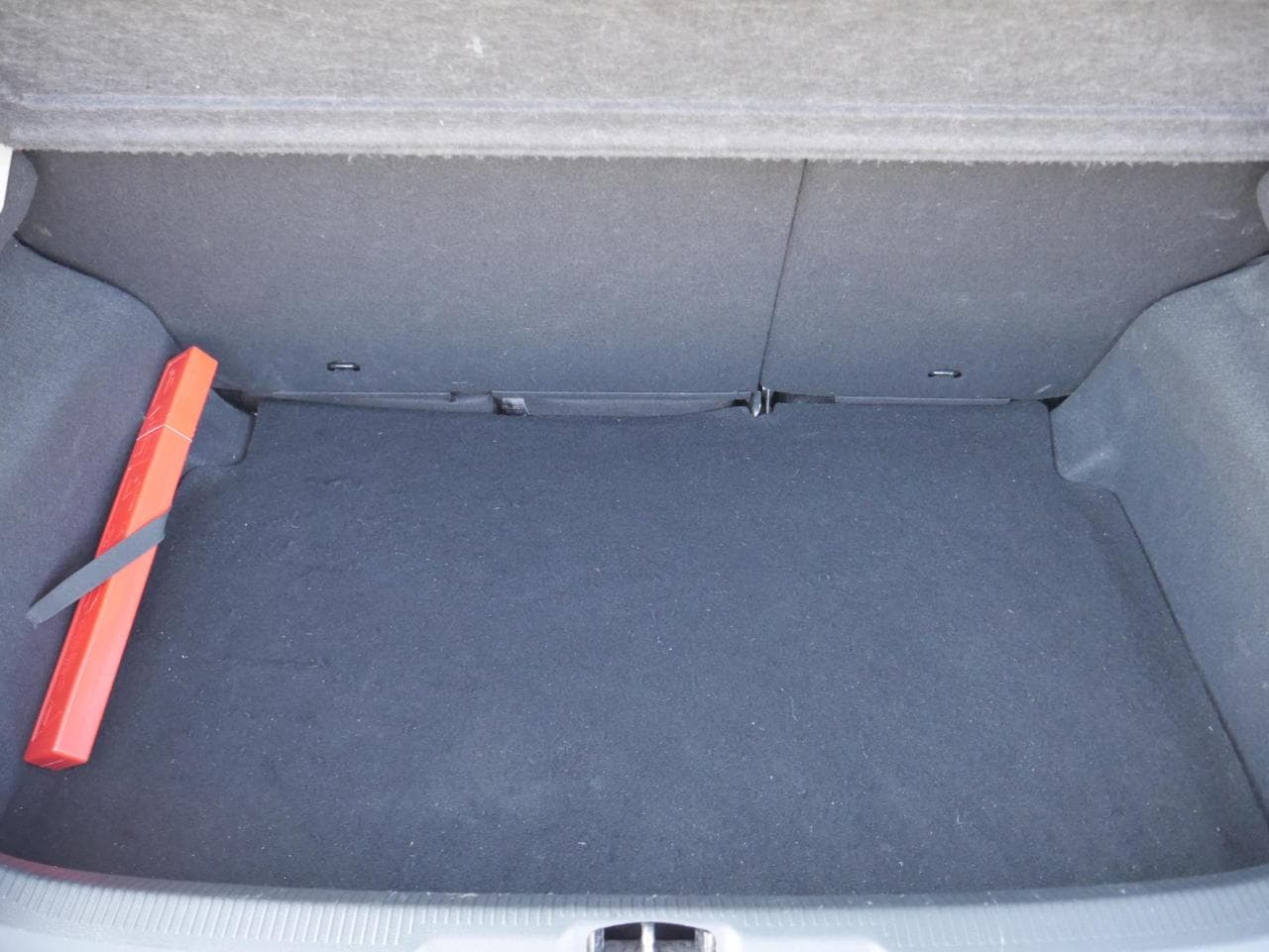 2010 Peugeot 207 - 7