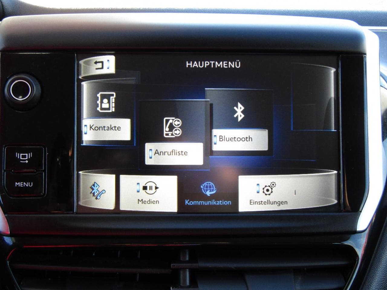 2014 Peugeot 208 - 16