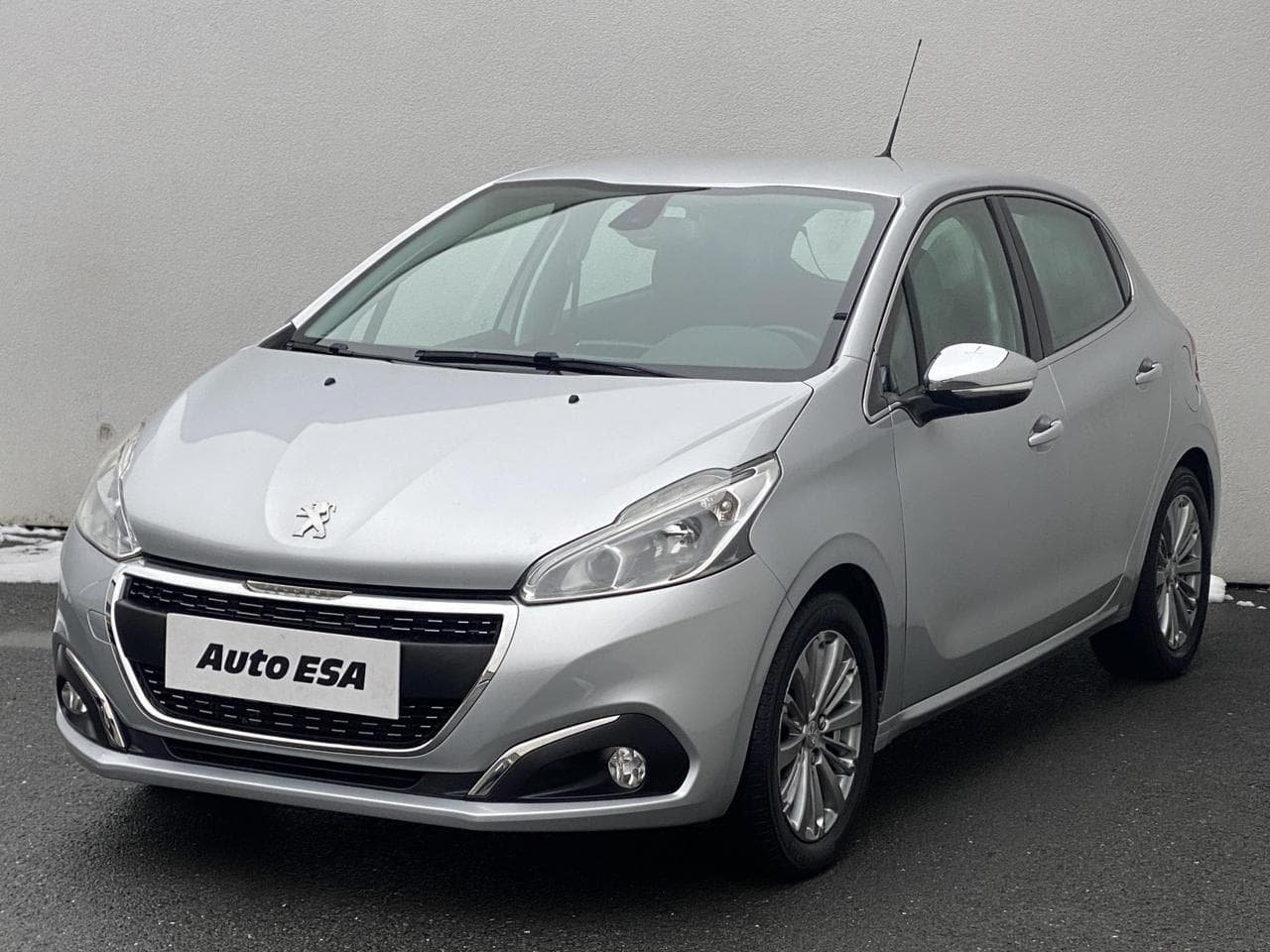 2017 Peugeot 208 - 3