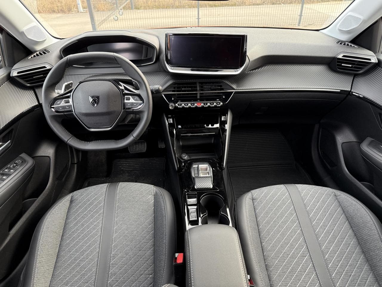 2025 Peugeot 208 - 8