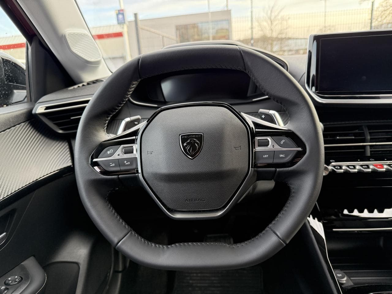 2025 Peugeot 208 - 14
