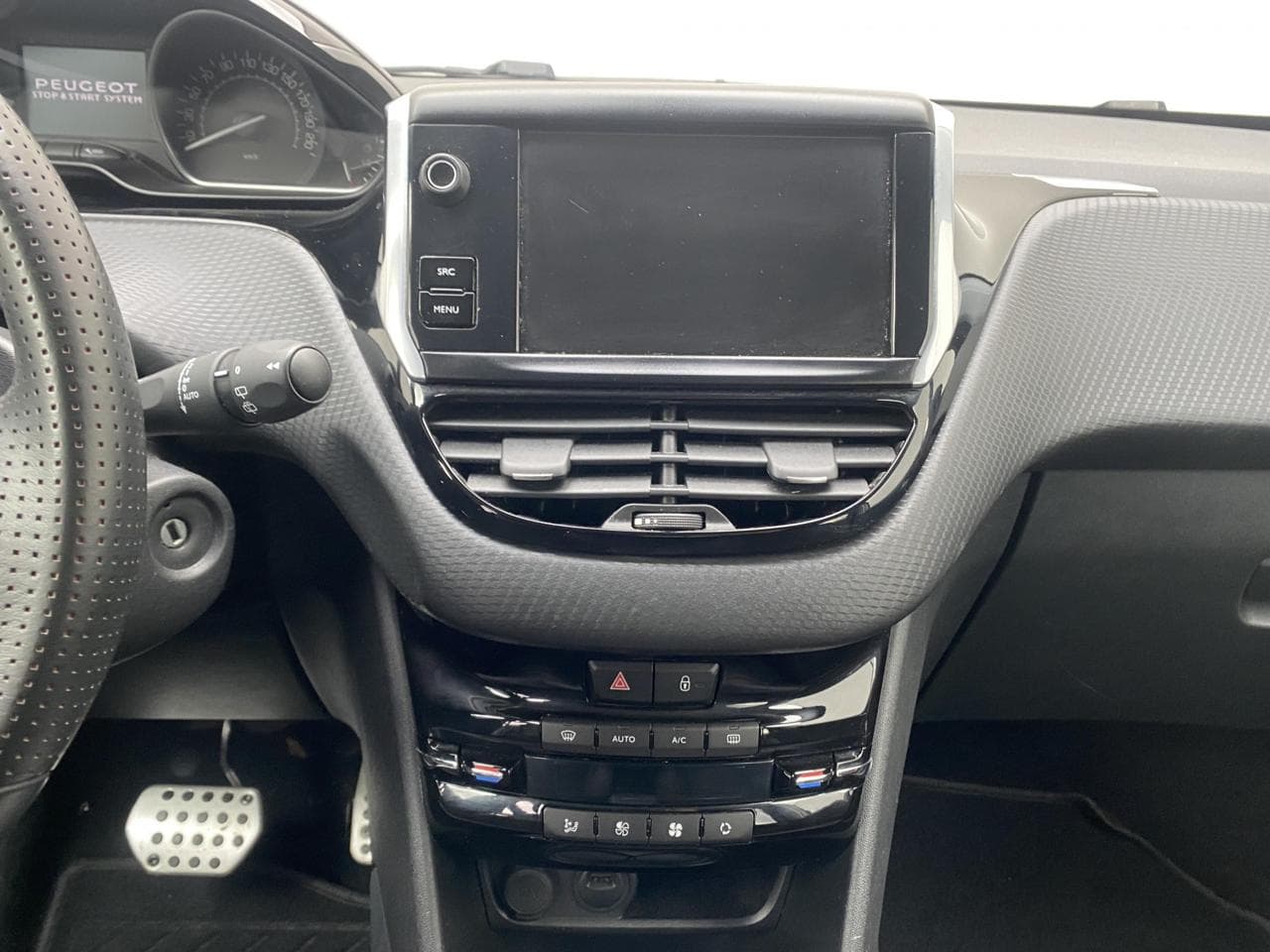 2019 Peugeot 208 - 12