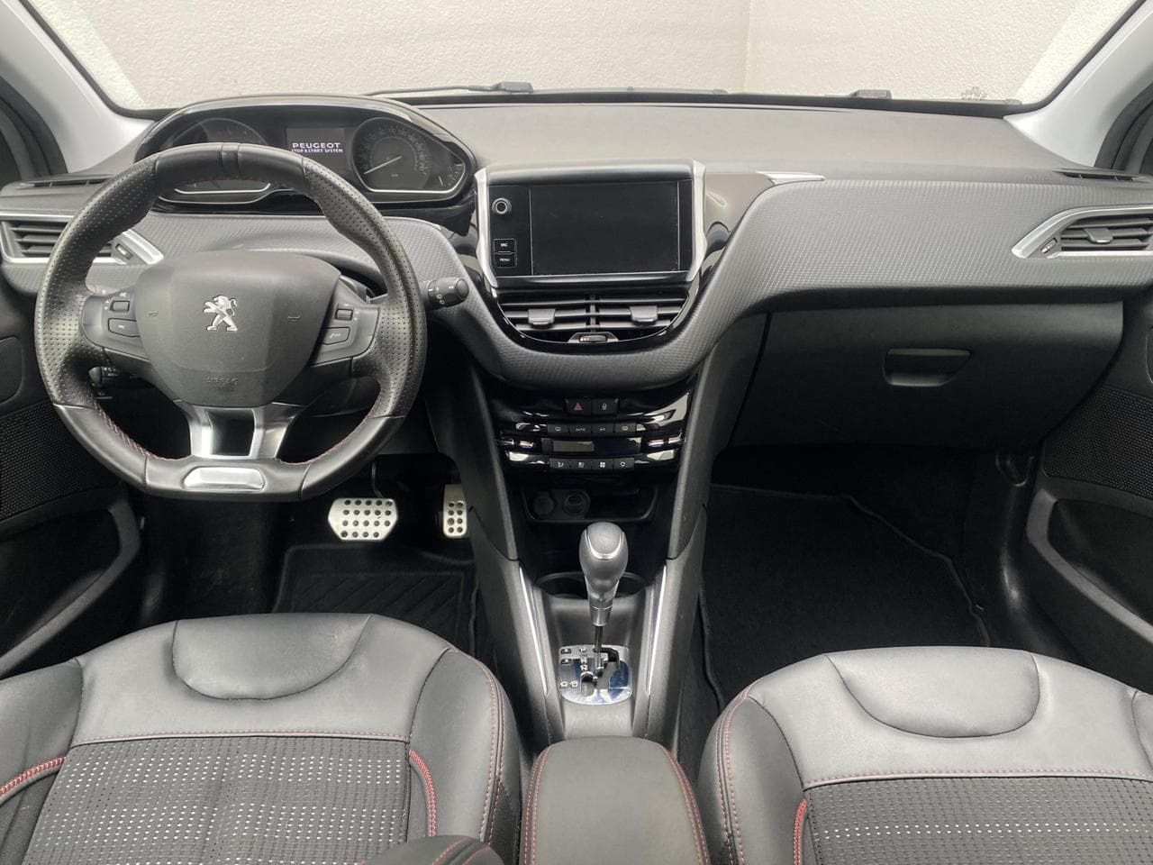 2019 Peugeot 208 - 8
