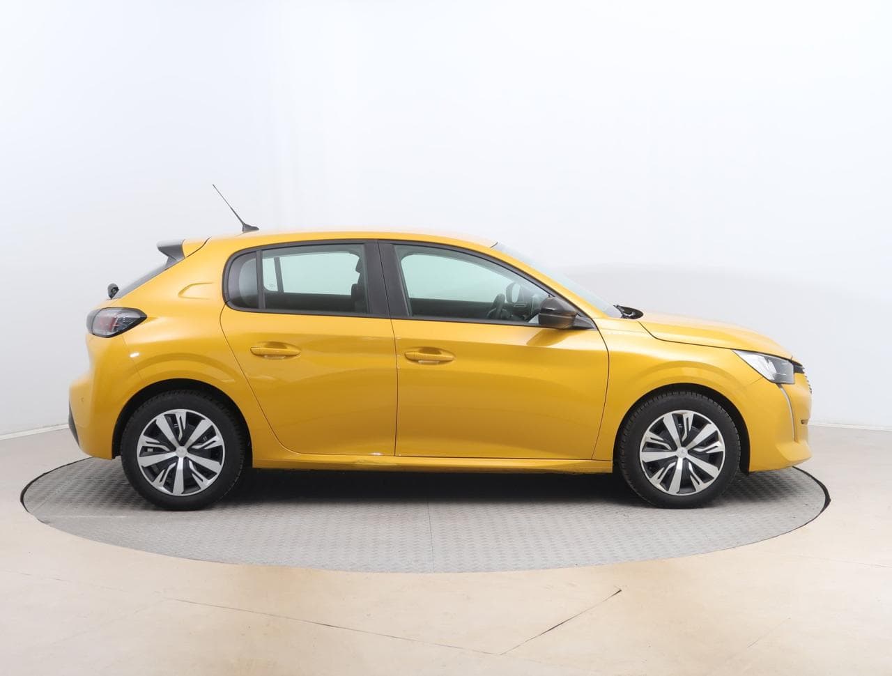 2023 Peugeot 208 - 8