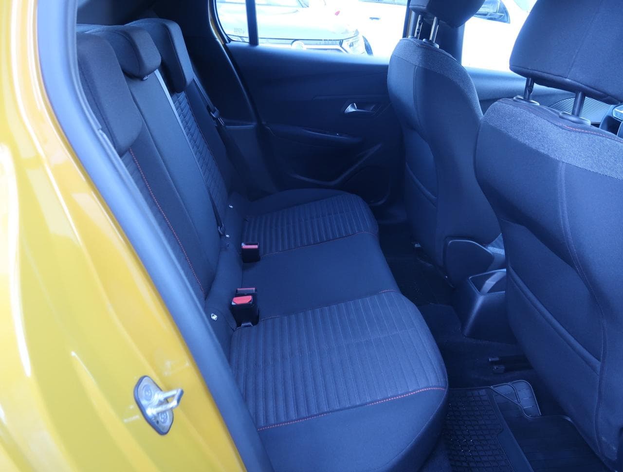 2023 Peugeot 208 - 13