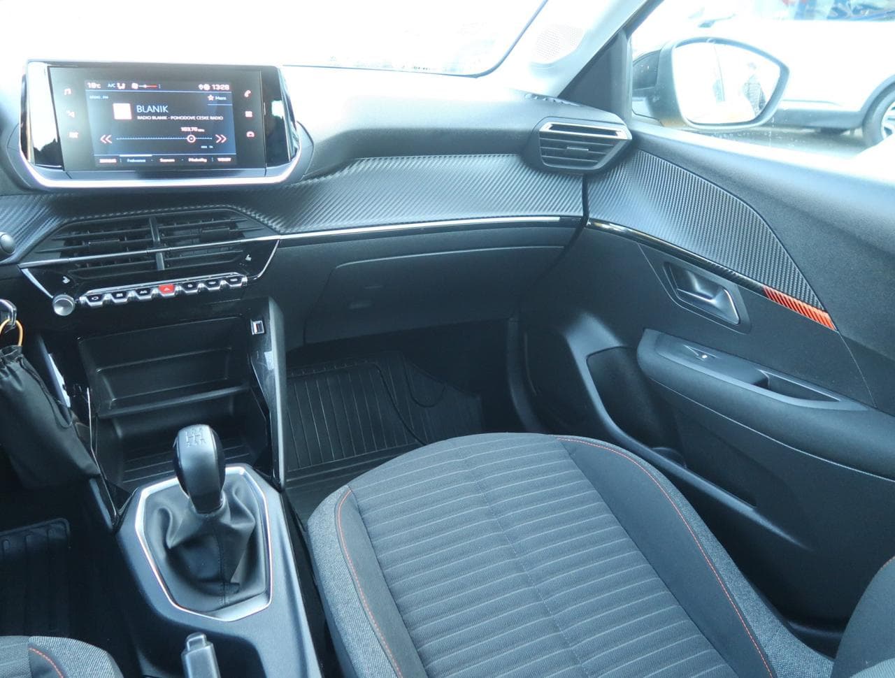 2023 Peugeot 208 - 11