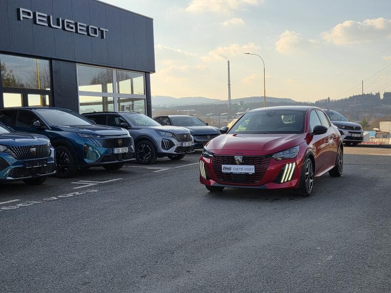 Peugeot 208 Hybrid e-DCS 145 GT hatchback