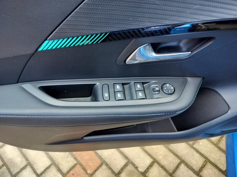 2022 Peugeot 208 - 10