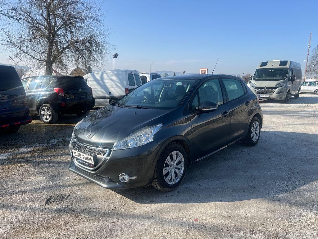 2013 Peugeot 208 - 14