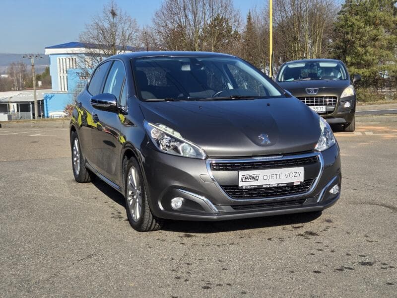 2019 Peugeot 208 - 7